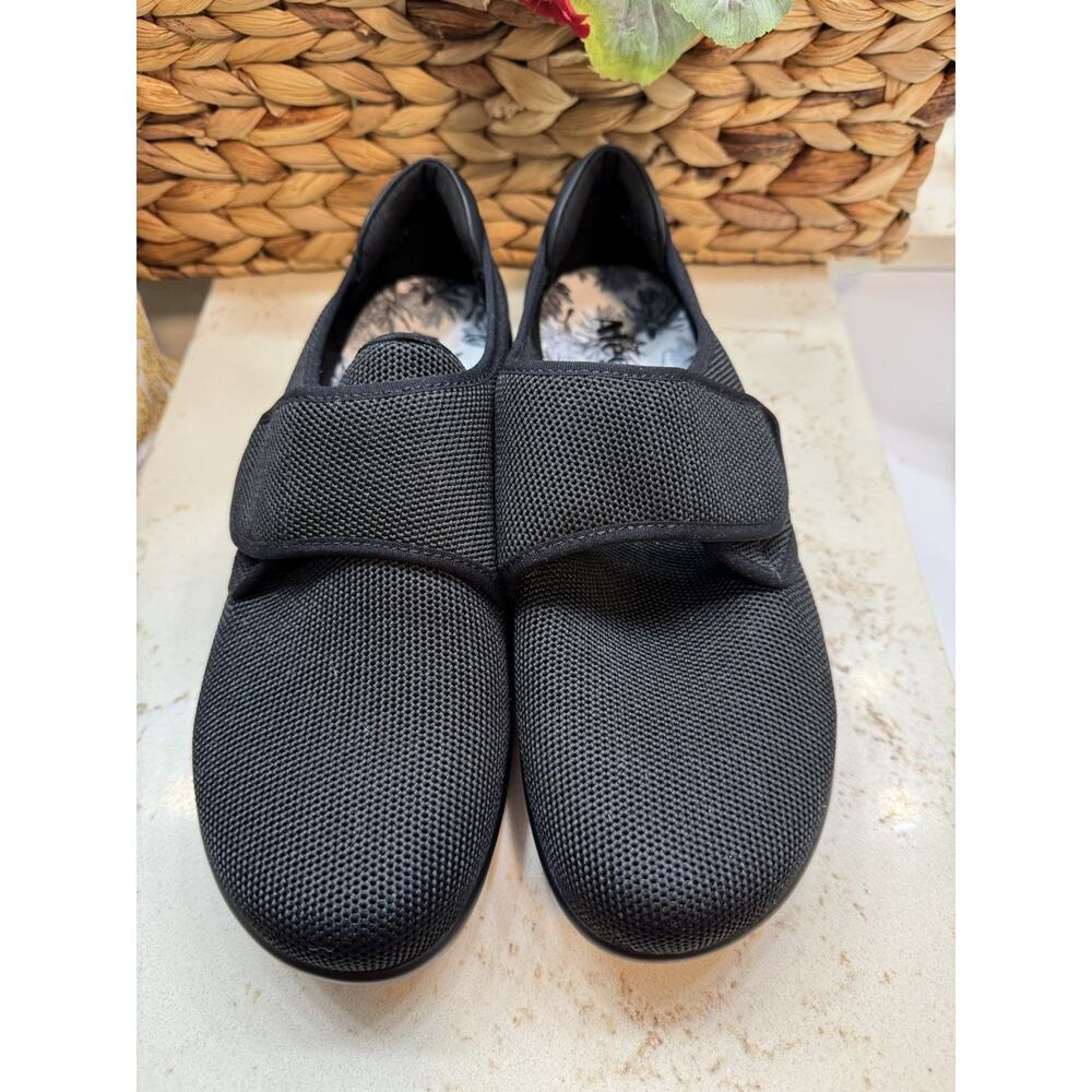 Alegria Spright Shoe Black Size 40 SPR-601 Knit Upper Hook Loop Strap 1” Heel